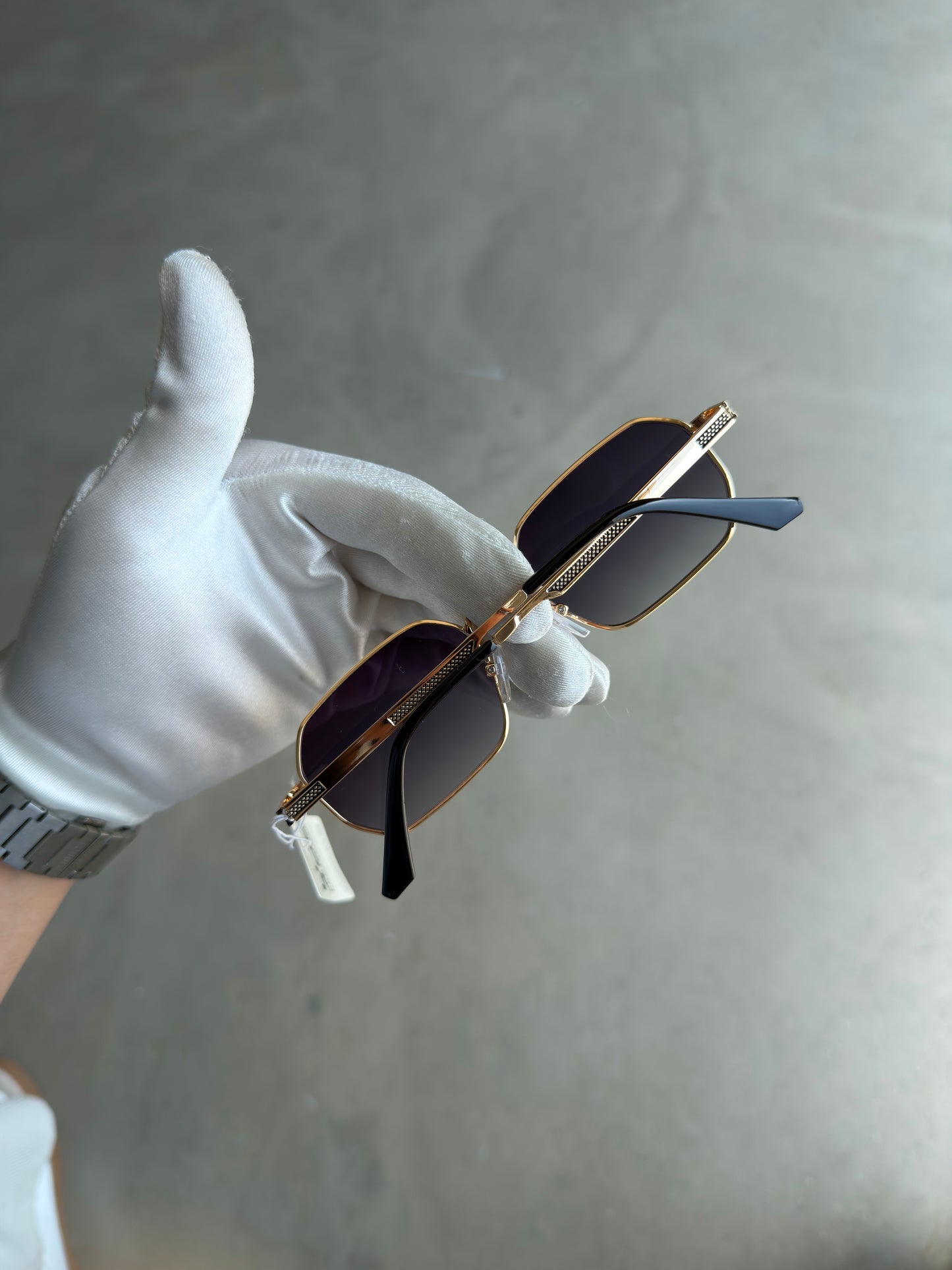 Belluno Smoke - Gold (Premium)