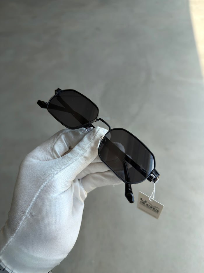 Belluno Black (Premium)