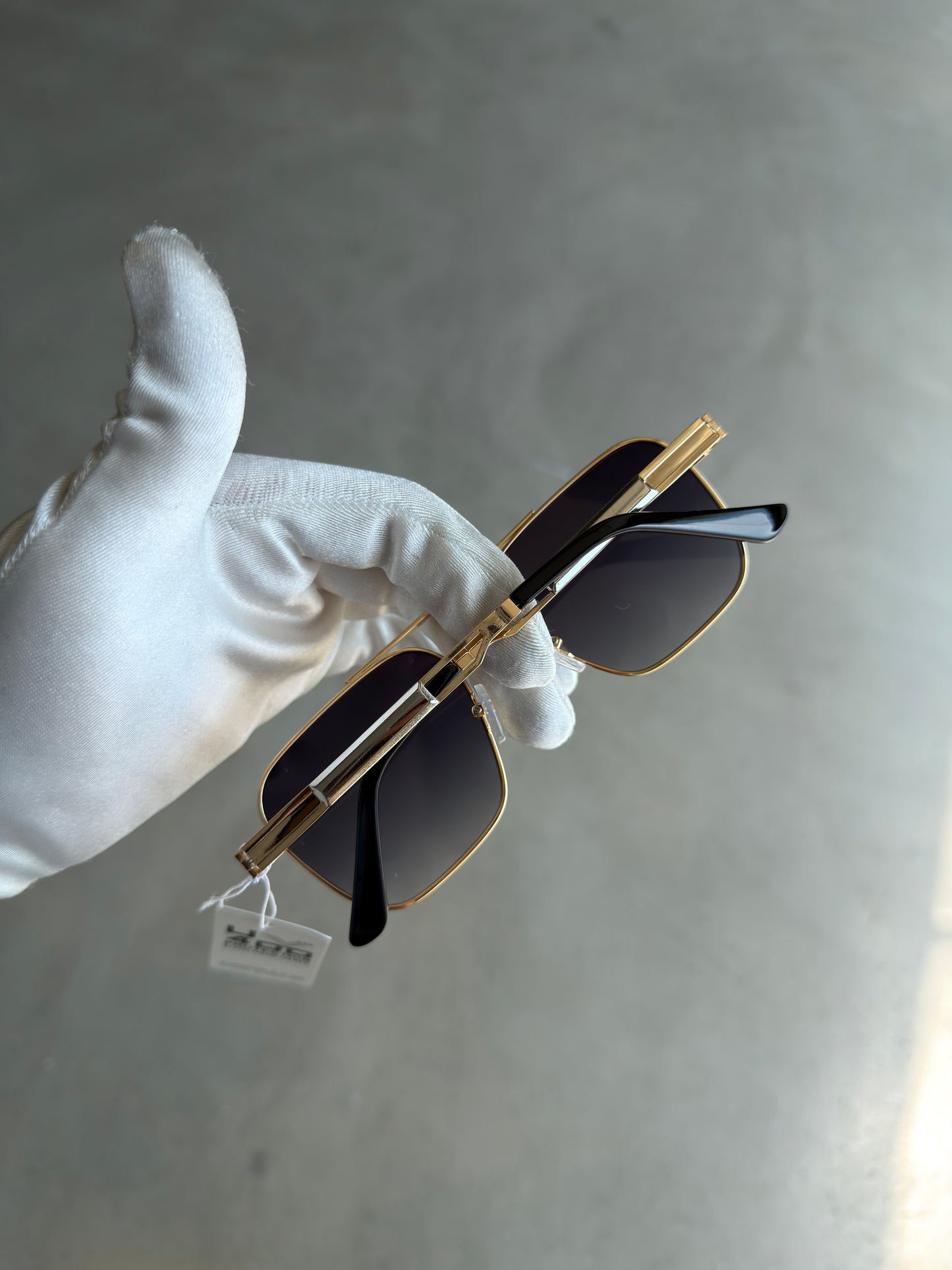 Desina Smoke - Gold (Premium)