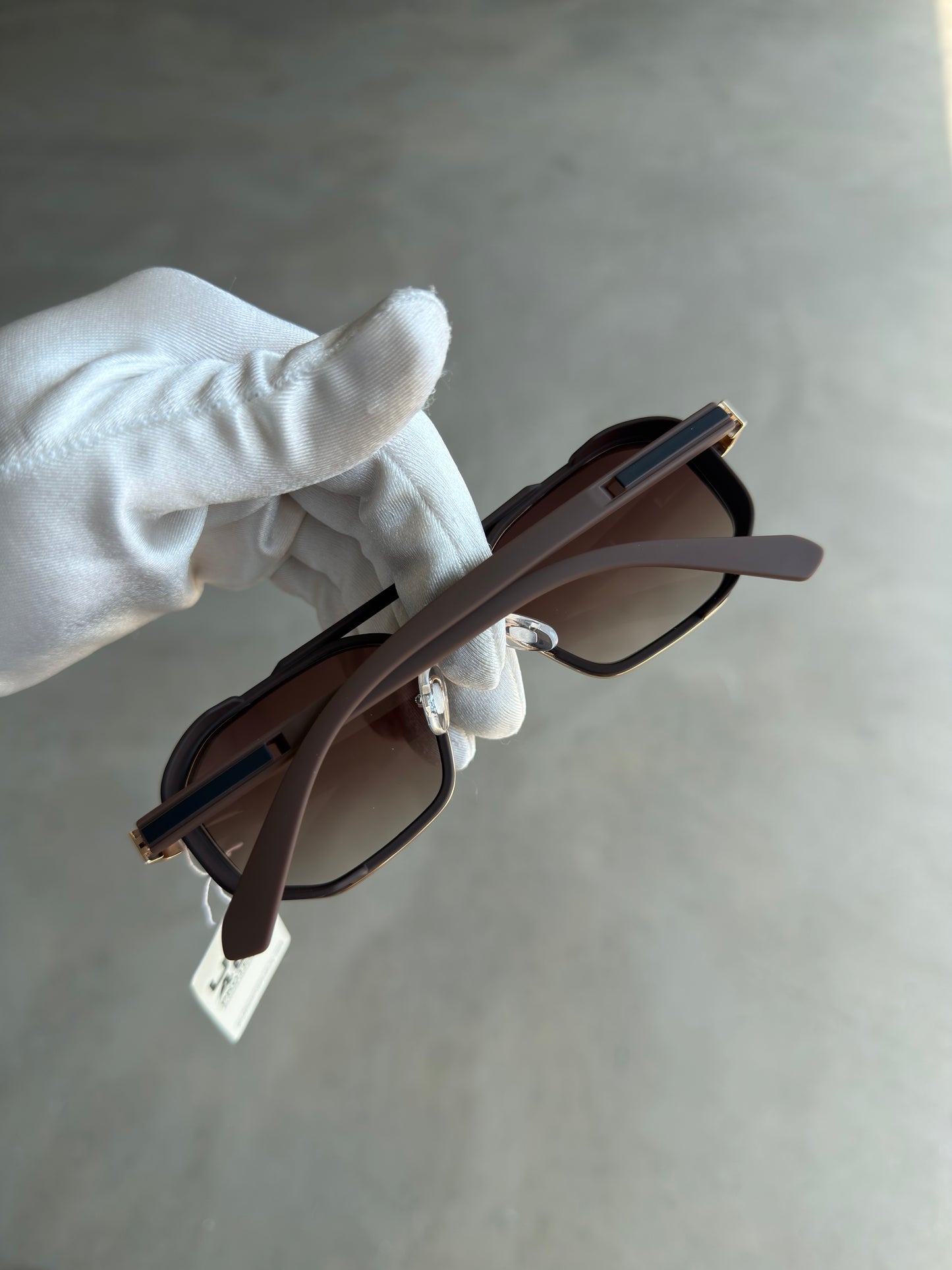 Blade Brown (Premium)