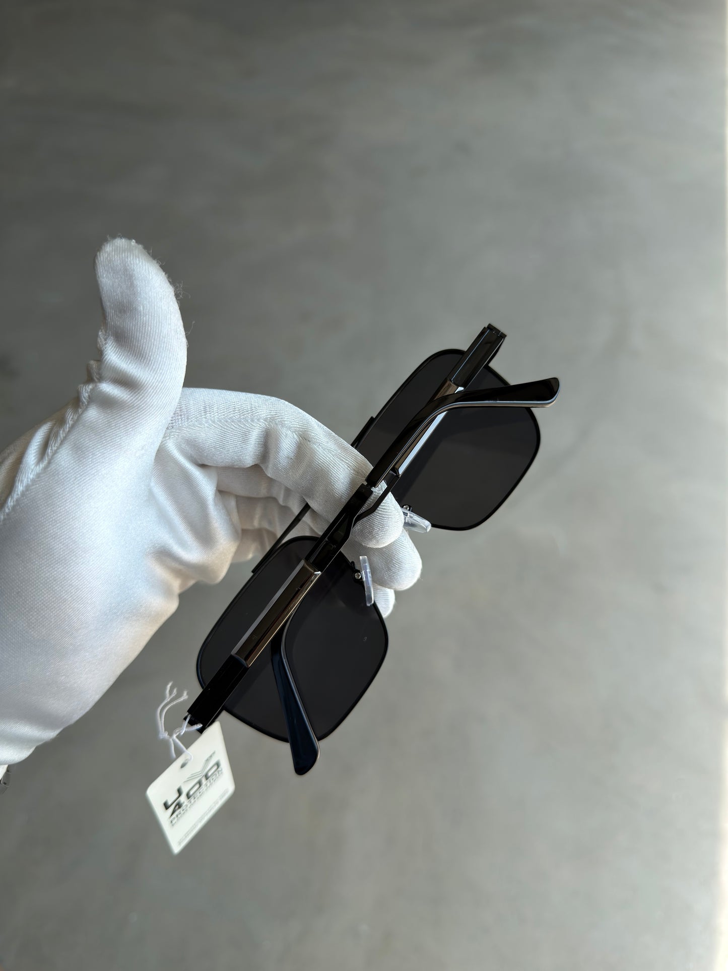 Desina Black (Premium)