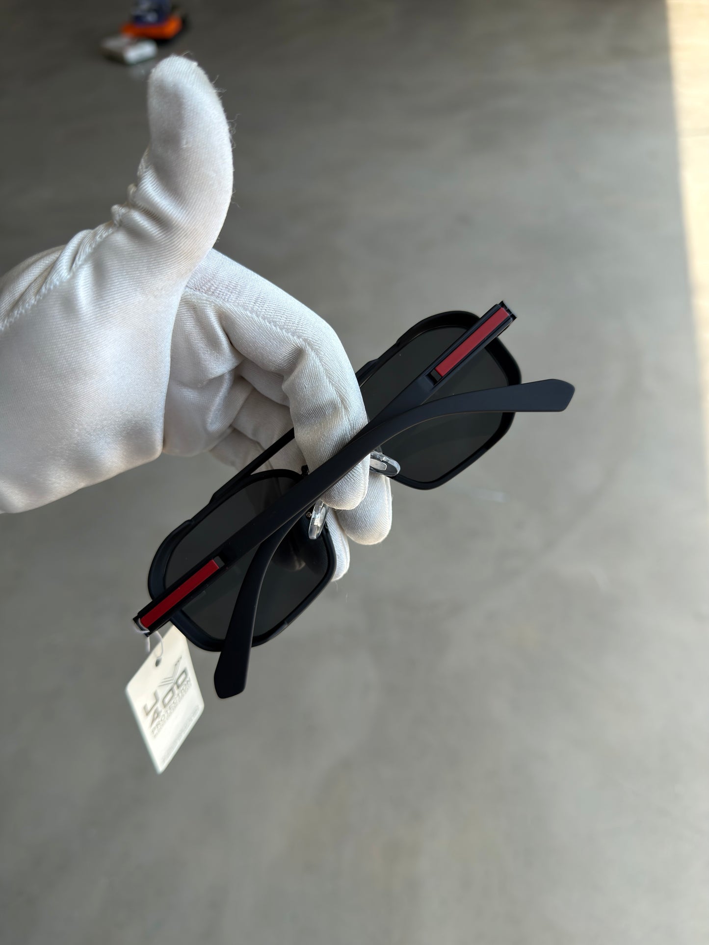 Blade Black- Red  (Premium)