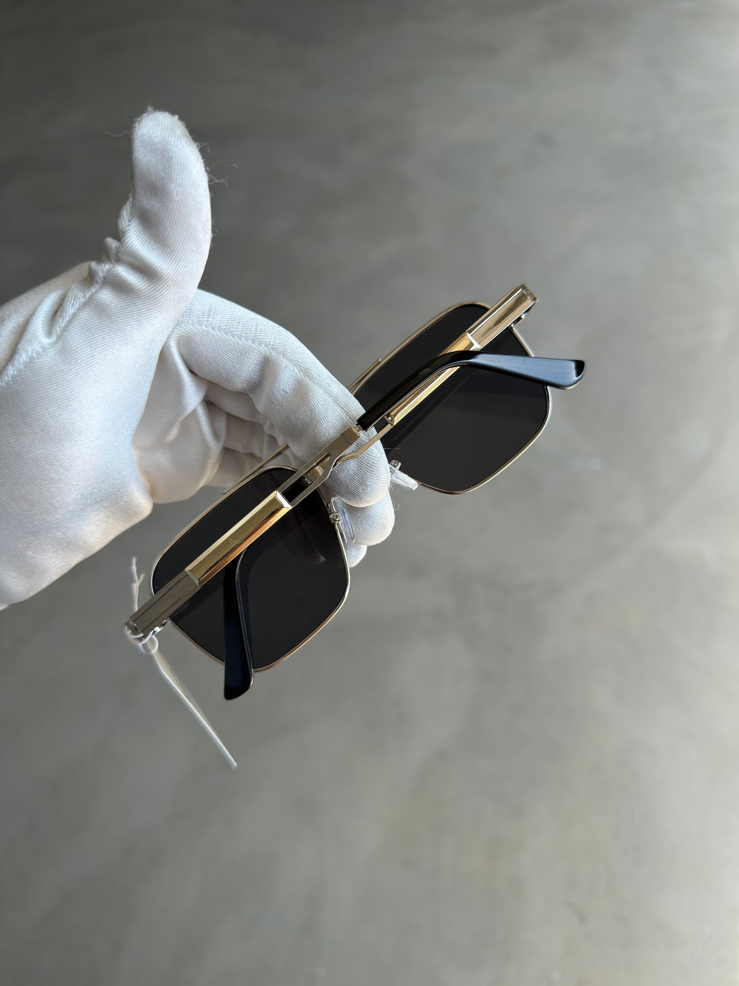 Desina Black- Gold  (Premium)