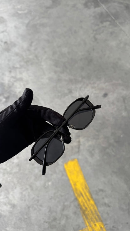 Storm Black