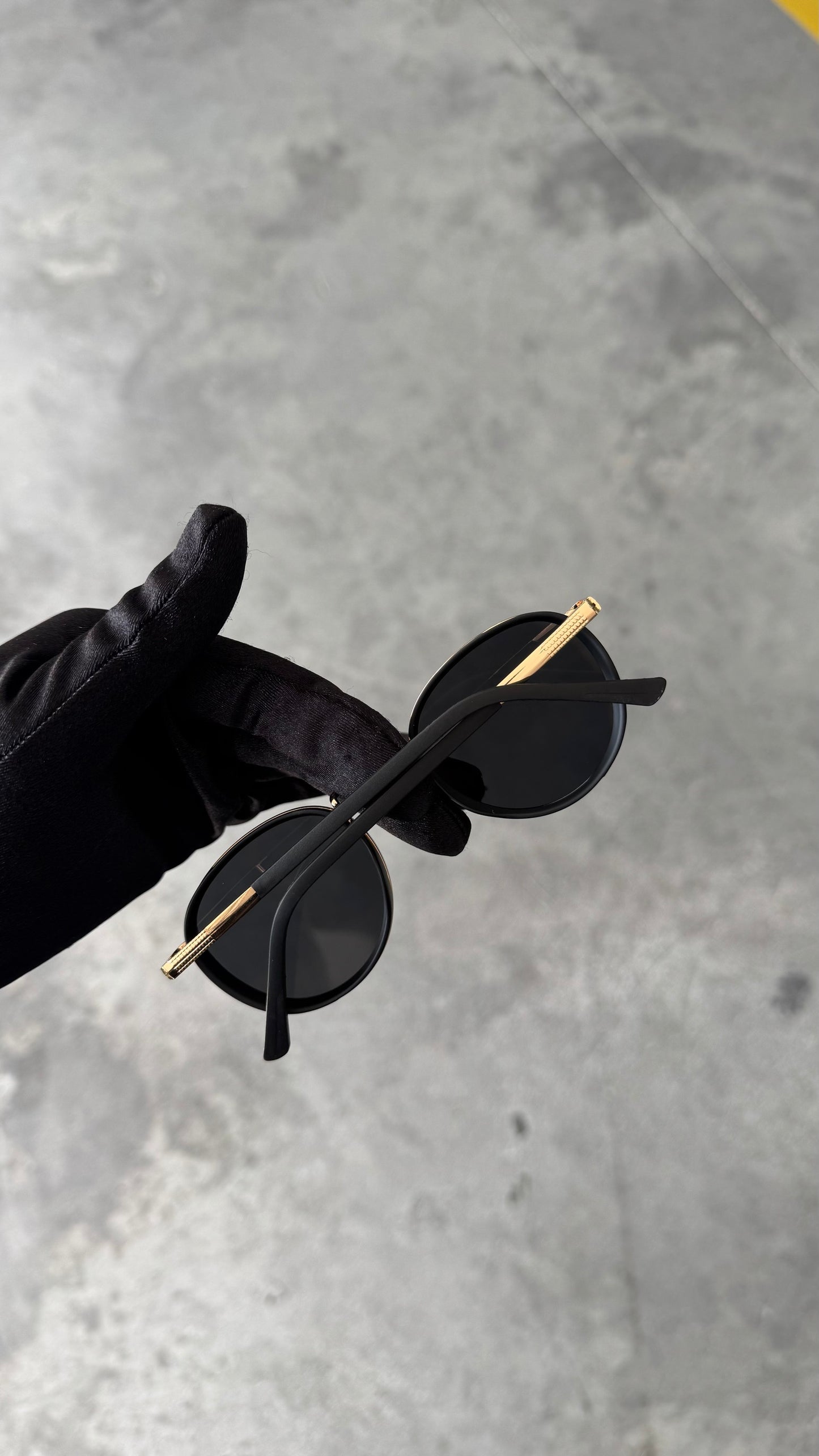 Nira black - gold (Premium)